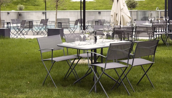 Outdoor Furniture Setting