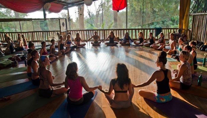 danyasa yoga resort