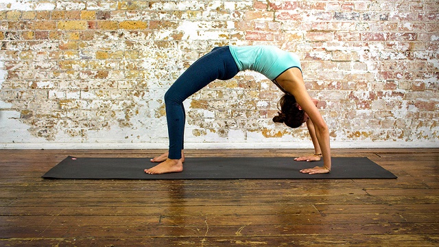 Six Yoga Poses that Improve Metabolism