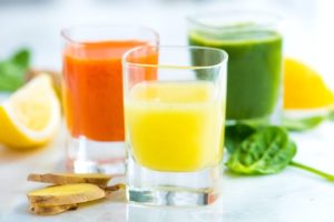 DIY Healthy Drinks That Keep Your Waist Slim And Trim