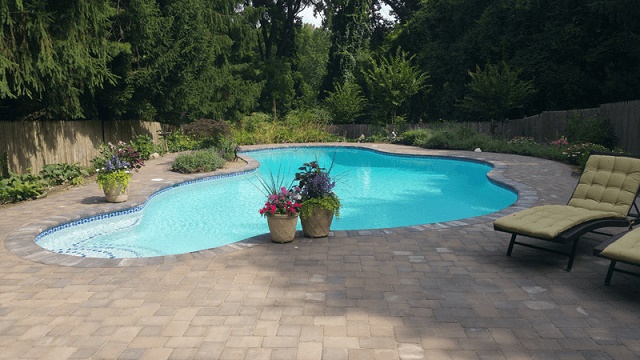 Prepare Your Backyard Swimming Pool for the Summer