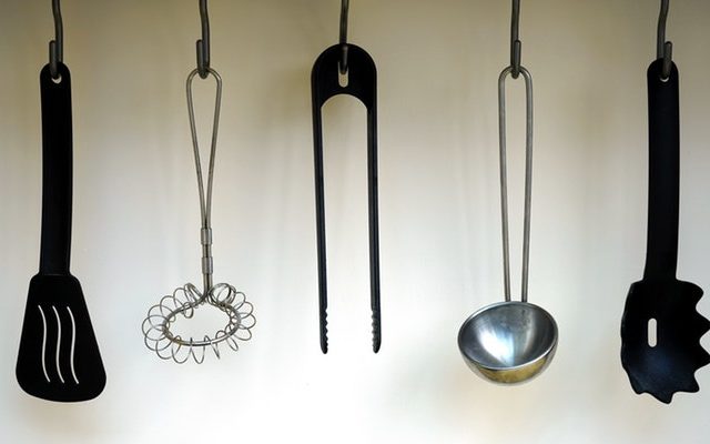 Guest Post – 10 Must-Have Kitchen Gadgets to Buy for the Vegan in Your Life Kitchen Gadgets