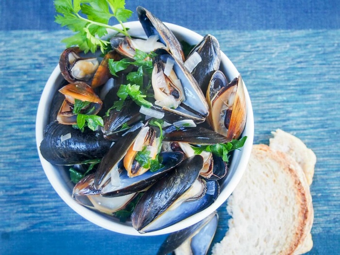 Mussels in white wine