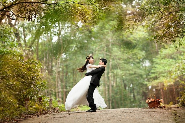 DIFFERENT STYLES OF WEDDING PHOTOGRAPHY