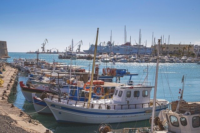 Key Things to Check In A Boat Storage Facility