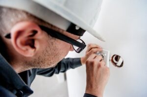 Things to Consider When Choosing an Electrician