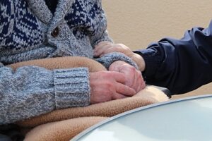 Dealing with Concussions in a Nursing Home Facility Dealing with Concussions in a Nursing Home Facility (2)