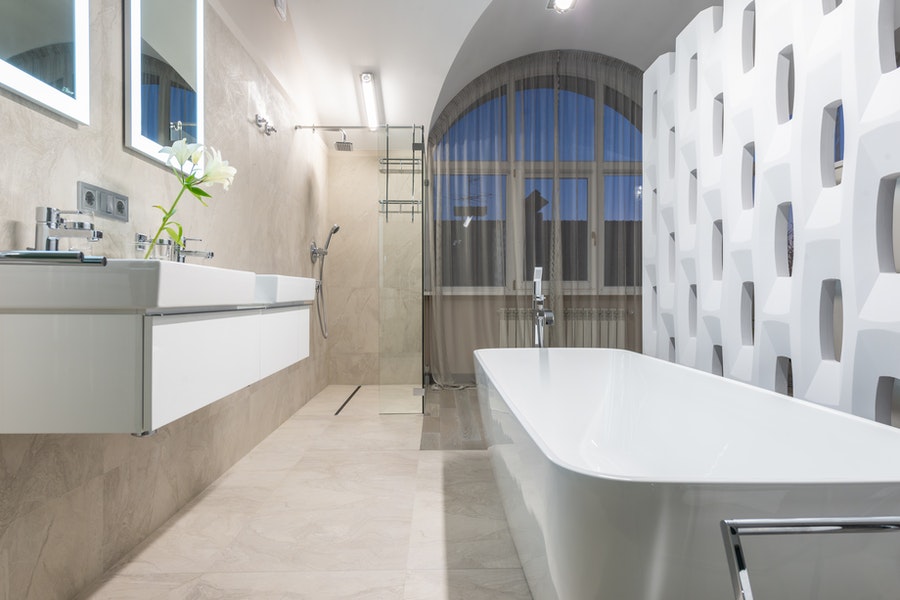 How To Choose the Best Bathroom Partitions