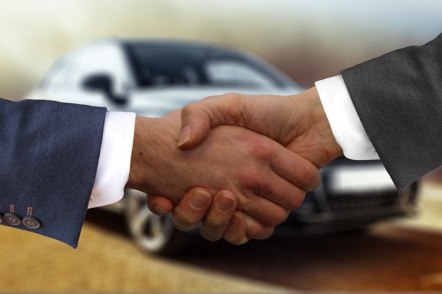 Things You Should Never Say When You’re in a Car Dealership
