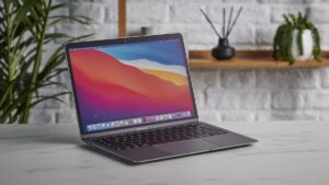 M1-Powered MacBook Air Review