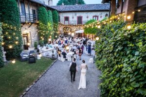 Top Five Benefits of Renting a Villa for Your Destination Wedding