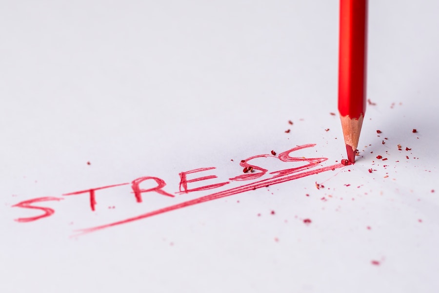 How to Recognize and Manage Stress Symptoms