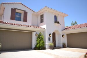 When to Replace a Garage Door