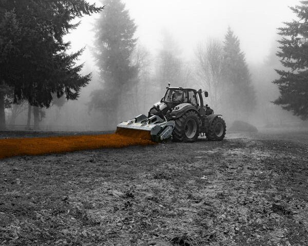 Tractor-mounted Forestry Mulchers: Selecting the Right Rotor for Power and Efficiency Tractor-mounted Forestry Mulchers