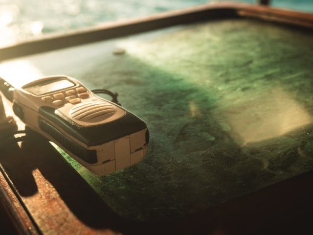 Hands-Free and High-Speed: Using VOX-Enabled Walkie Talkies for Active Job Sites Using VOX-Enabled Walkie Talkies for Active Job Sites