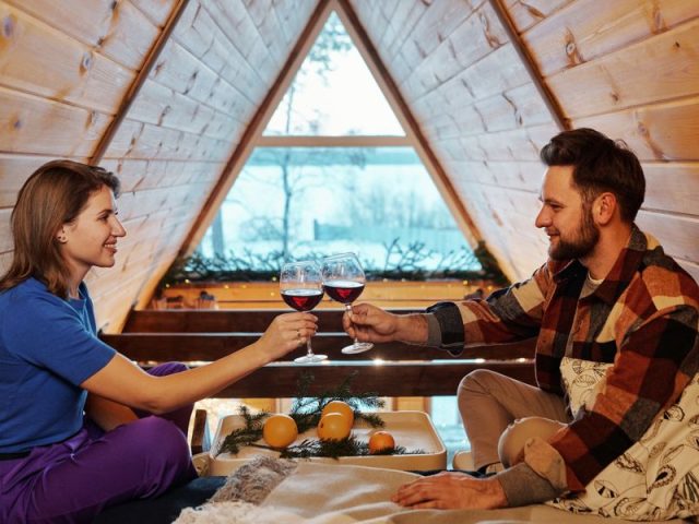 What Makes Romantic Cabins in Tennessee the Perfect Honeymoon Destination? What Makes Romantic Cabins in Tennessee the Perfect Honeymoon Destination