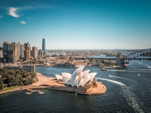 Why Australia Healthcare Costs Make Travel Insurance Essential Why Australia Healthcare Costs Make Travel Insurance Essential